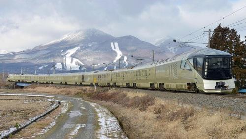 ��г���Ʊ��2900��Ԫ�� һ��ֻ��34���˿�(ͼ)