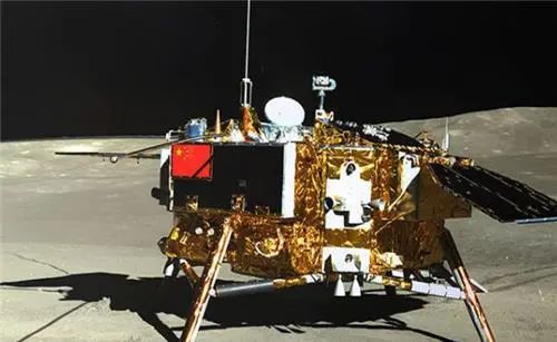 月球发现三眼女尸，嫦娥四号拍摄的月球背面照片证实为谣言