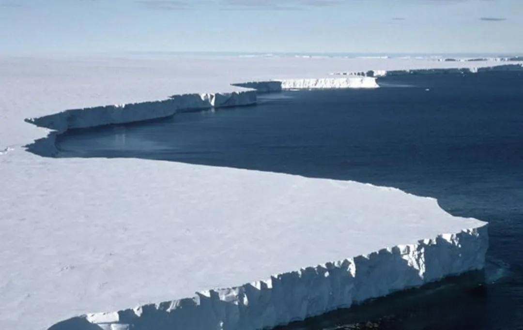 �����ϼ���ʵ���ڵ�һ�±�ǽ������������ʲô���ܣ�