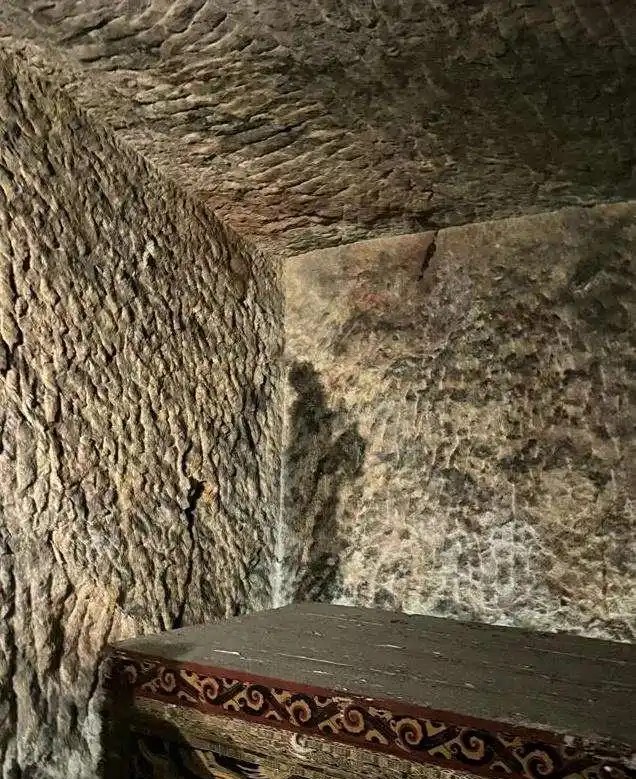 749�ֵ������أ����ݹ�ɽ��Ĺ�����¼����������